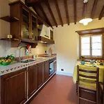In With Pool And Val Di Chiana View Villa