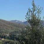 In With Pool And Val Di Chiana View Villa *