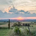 In With Pool And Val Di Chiana View *