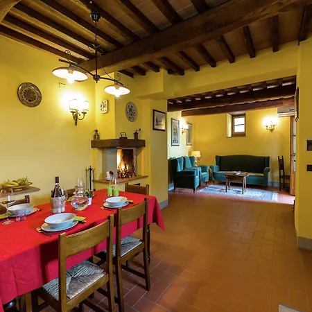 In With Pool And Val Di Chiana View Villa *