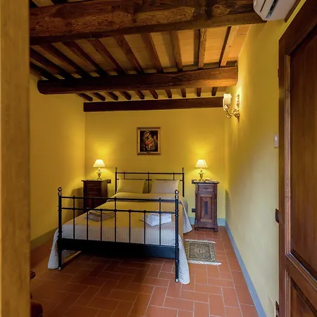 Villa In With Pool And Val Di Chiana View *